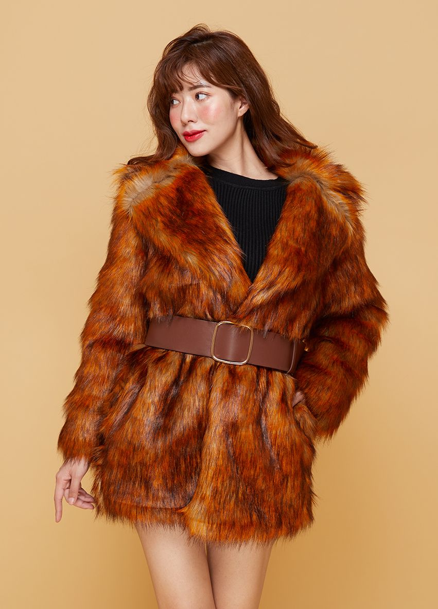 1019 Coat Fur With Big Belt