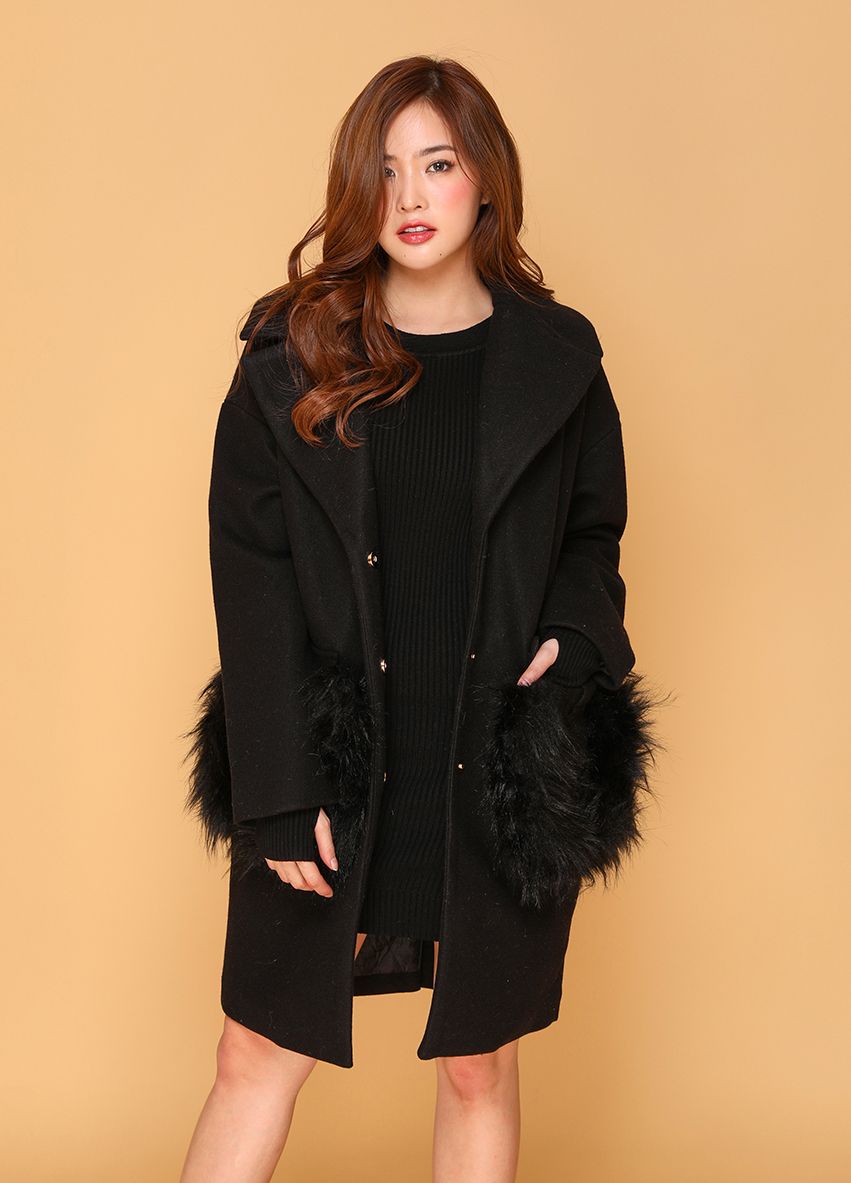 676 Wool Coat Pocket fur 