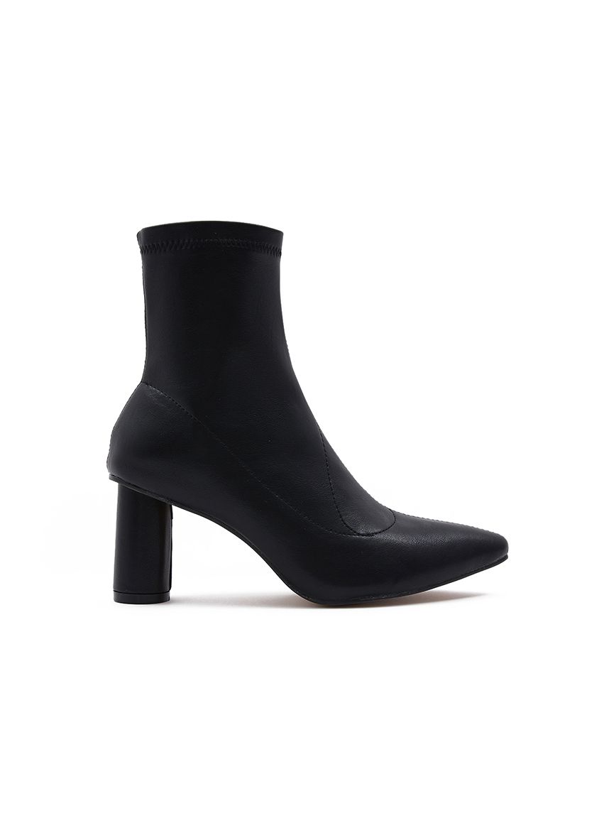 858 Circle Heel Ankle Boots
