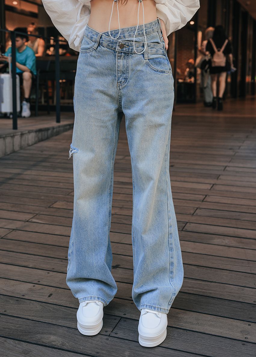 CO0456 TWISTED JEANS 